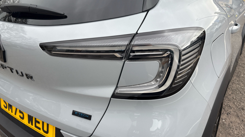 Renault Captur 1.8 E-Tech Full Hybrid 160 Esprit Alpine 5dr Auto Hybrid Hatchback